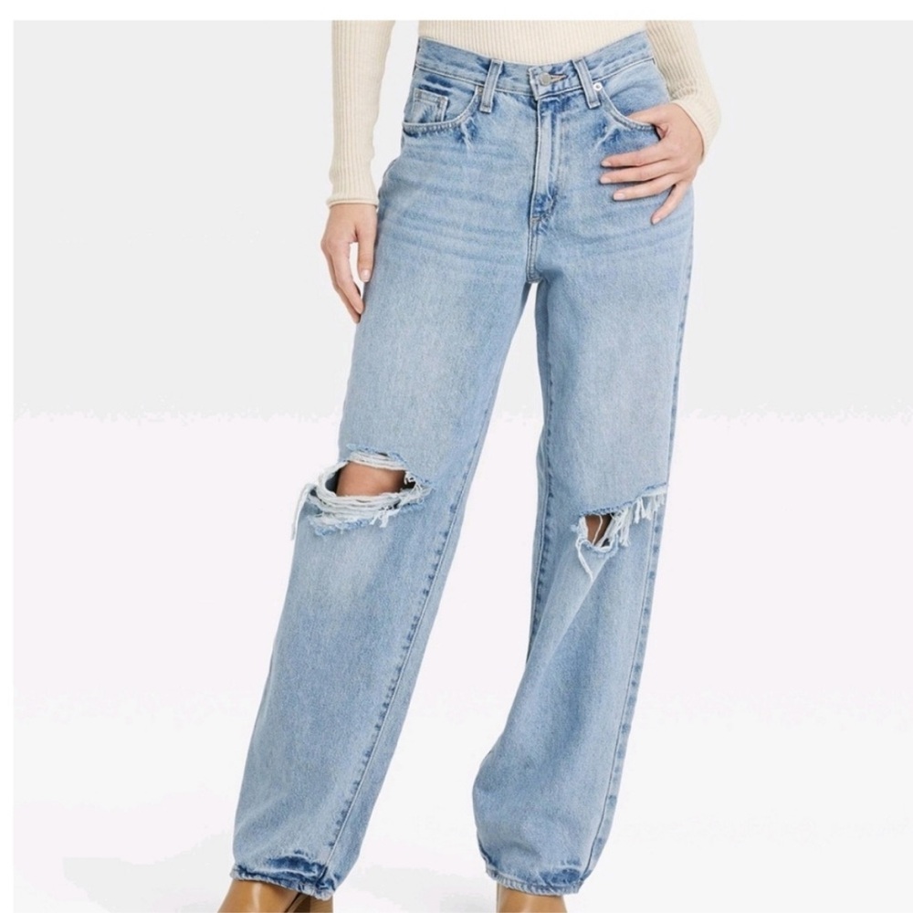 Universal Thread 90s baggy distressed jeans